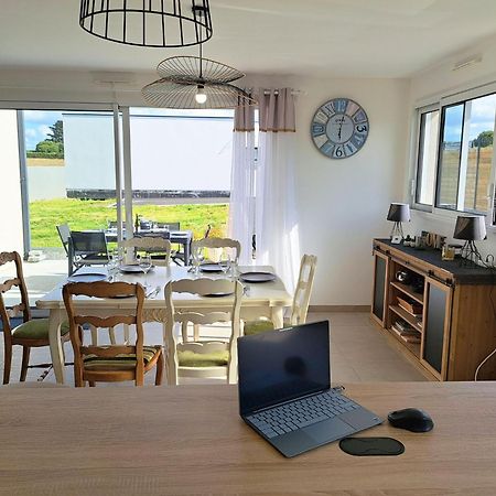 Single Storey Holiday Home In Cléder Zewnętrze zdjęcie